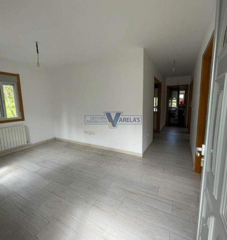 Casa dentro de la ciudad de Ourense con terreno de 650 metros cuadrados