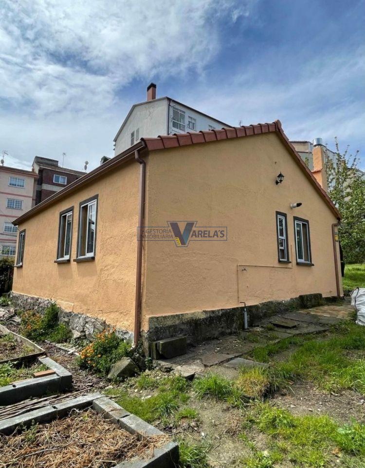 166879886000031507_166859220933 Casa dentro de la ciudad de Ourense con terreno de 650 metros cuadrados