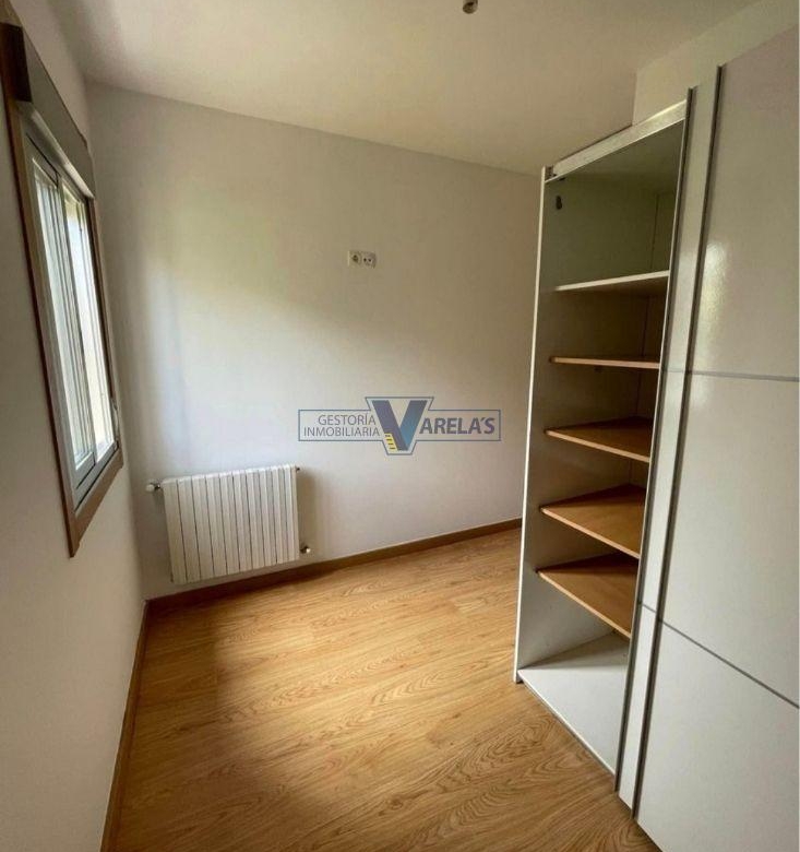 Casa dentro de la ciudad de Ourense con terreno de 650 metros cuadrados