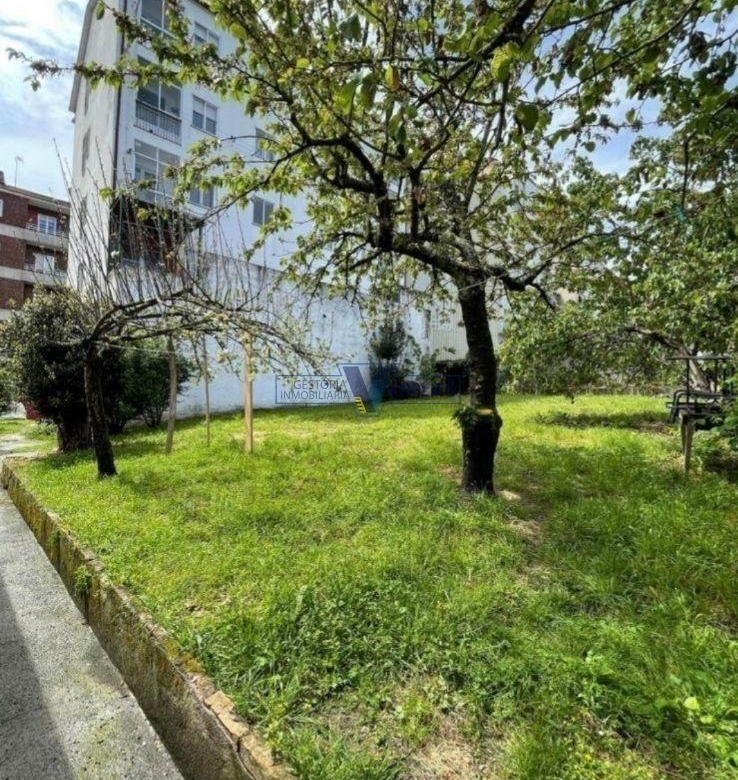 Casa inpediente en el centro