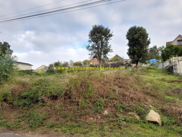 TERRENO EDIFICABLE DE 1.070 M2, EN PARAMOS