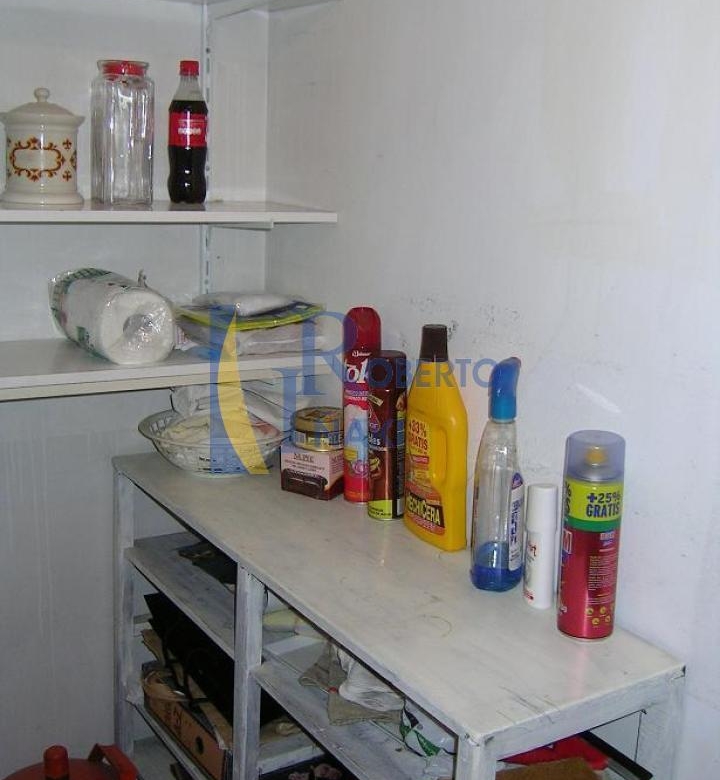 VENTA PISO SEMIAMUEBLADO