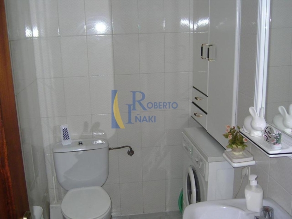 VENTA PISO SEMIAMUEBLADO