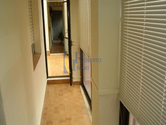 VENTA PISO SEMIAMUEBLADO