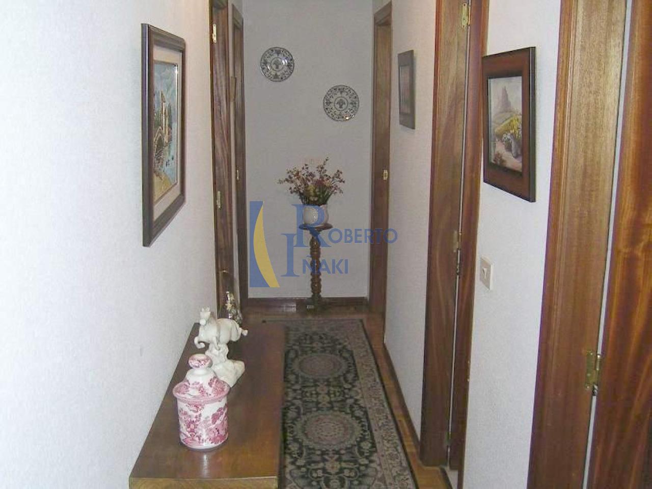 167119053200138465_166914698636 VENTA PISO SEMIAMUEBLADO