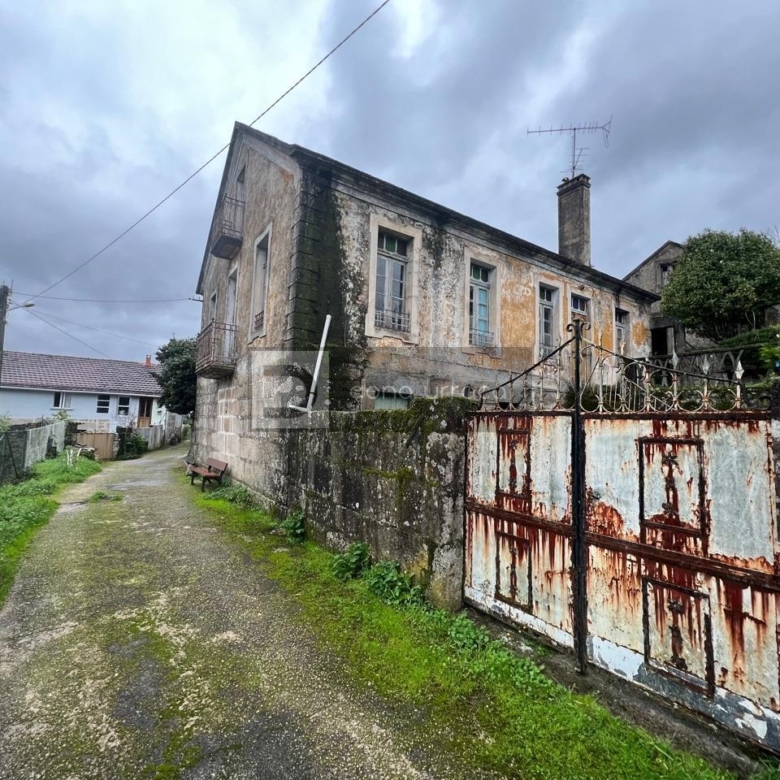 INCREIBLE CASA PARA REFORMAR