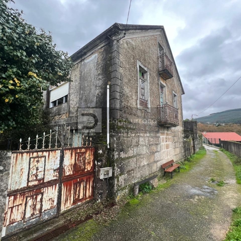 INCREIBLE CASA PARA REFORMAR