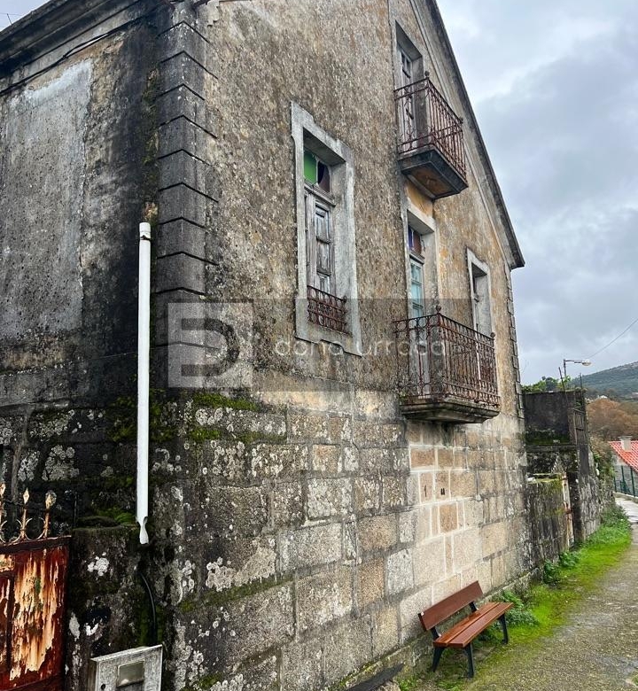INCREIBLE CASA PARA REFORMAR