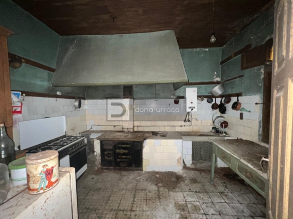 INCREIBLE CASA PARA REFORMAR