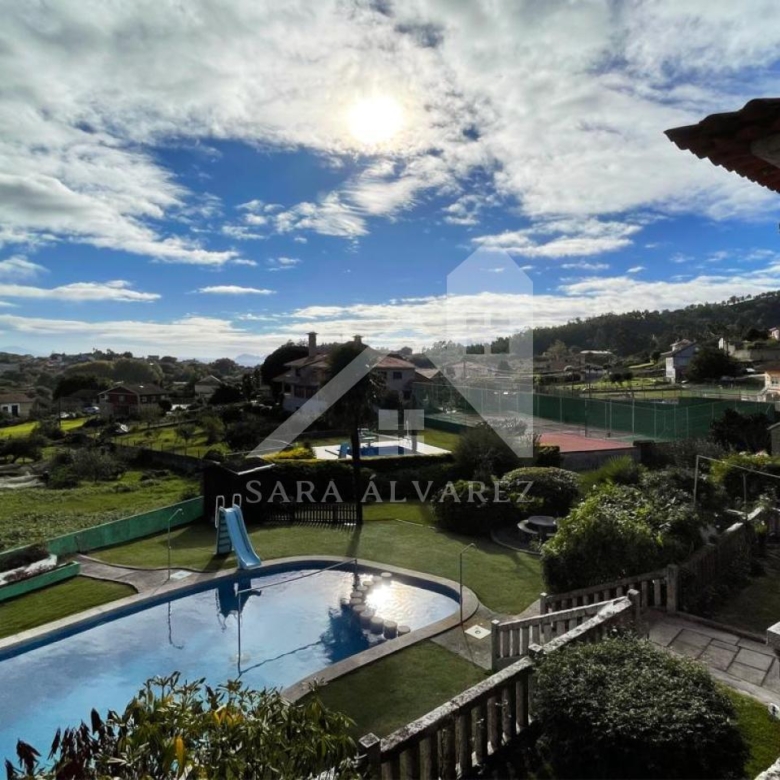 ESPECTACULAR CHALET DE PIEDRA CON VISTAS A LA RIA DE VIGO EN CANGAS