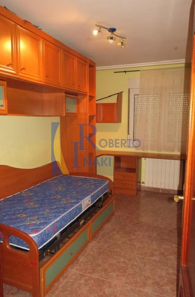 167415414200031707_166915042127 VILLAORNATE CASA DE DOS PLANTAS CON PATIO