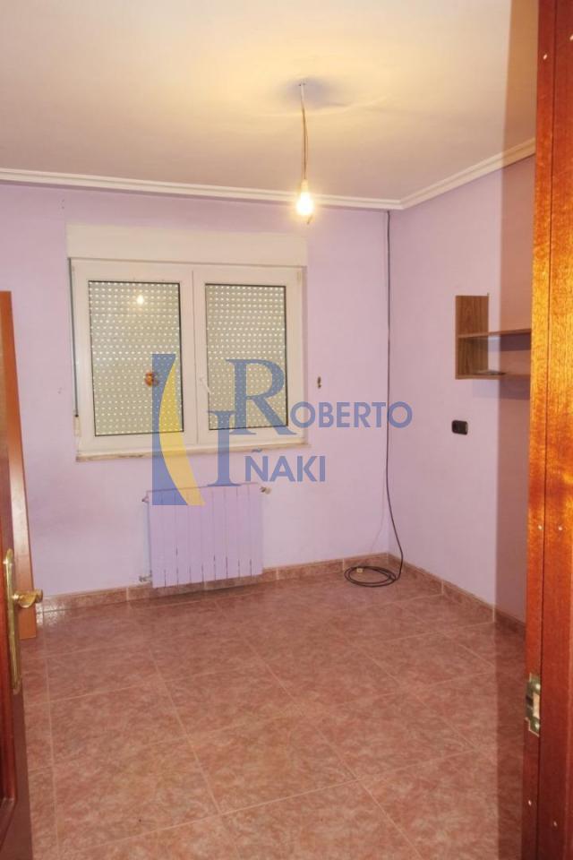 167415414300031707_166915042077 VILLAORNATE CASA DE DOS PLANTAS CON PATIO