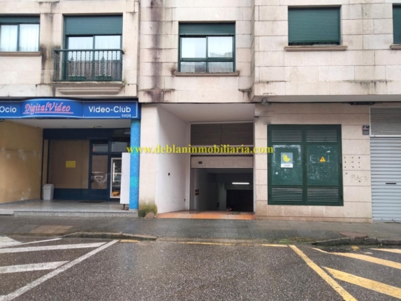 SE VENDE PLAZA DE GARAJE EN EL CENTRO DE TOMIÑO