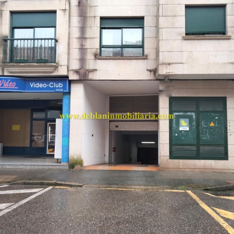 SE VENDE PLAZA DE GARAJE EN EL CENTRO DE TOMIÑO