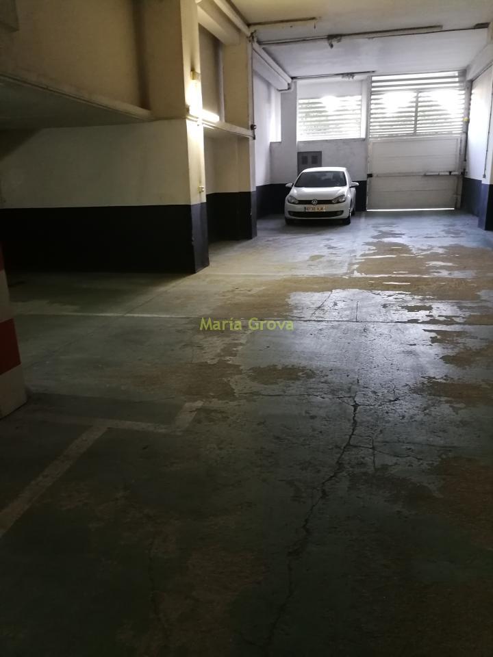 167778117300003684_154296865392 Plaza para coche en Vigo
