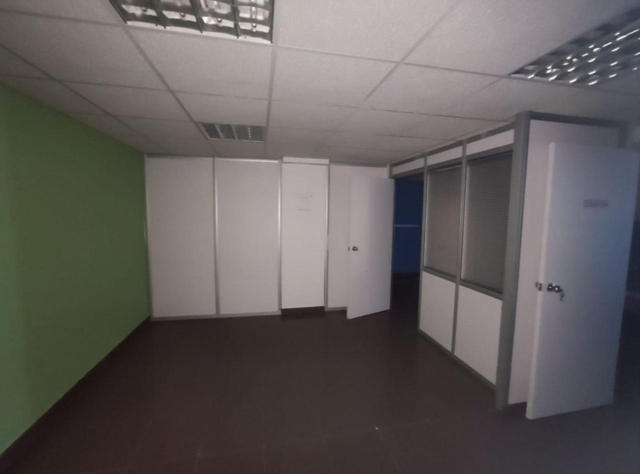 168189529774100023459_168121232913 Local Comercial en Narón