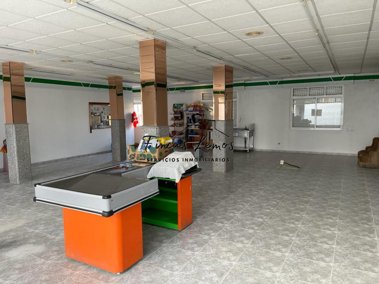 168206262973100023487_168206228307 Local Comercial en Vimianzo