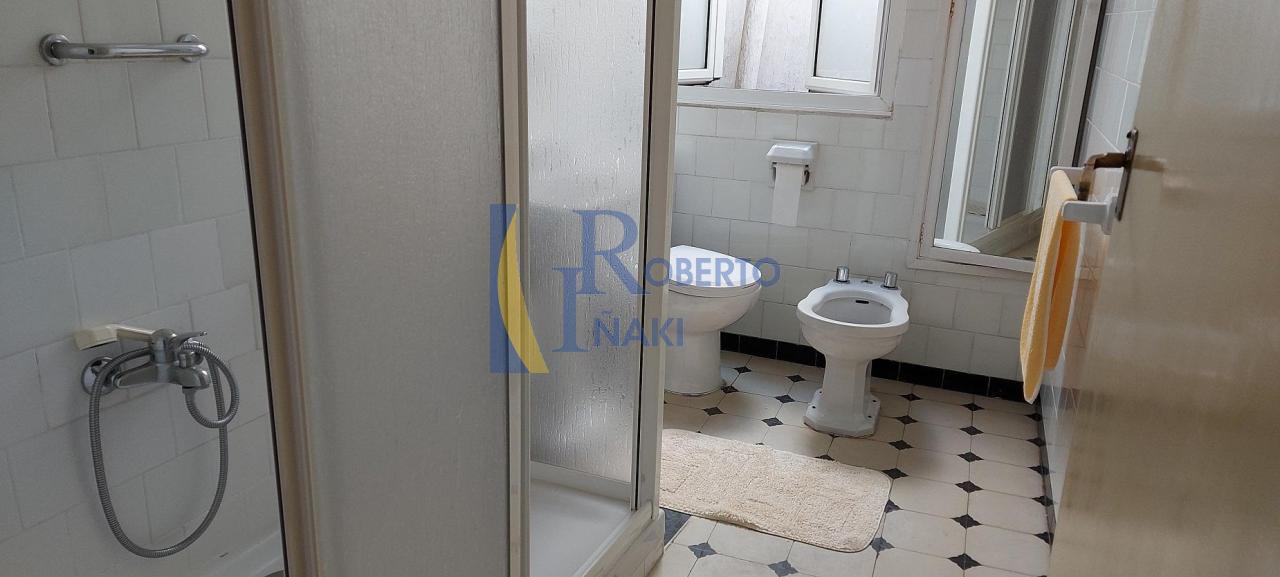 168440787357900031682_166915126827 CASA CENTRICA CON LOCAL COMERCIAL