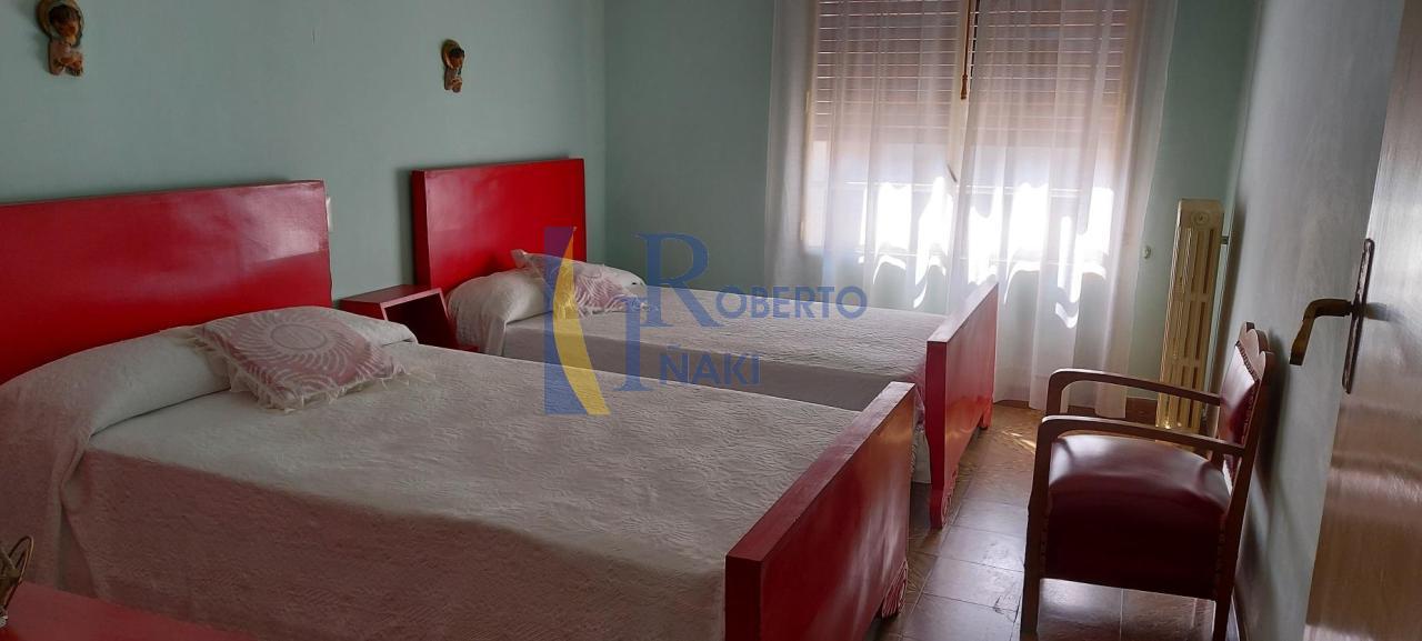 168440787365200031682_166915126746 CASA CENTRICA CON LOCAL COMERCIAL