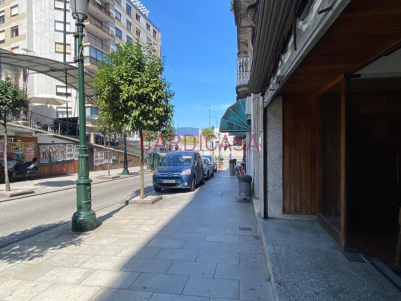 Local en Carral, centro de Vigo