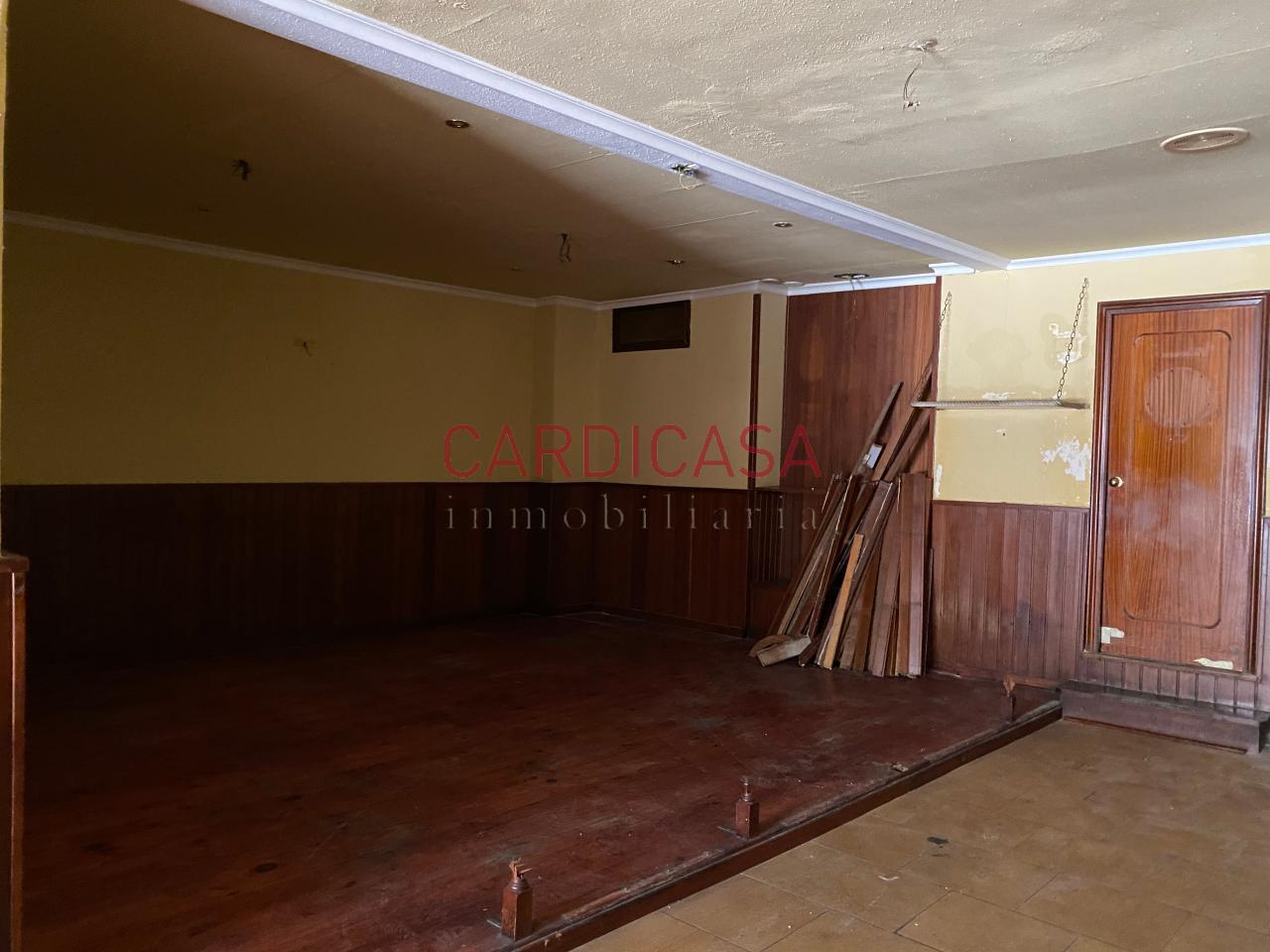 168448712946700023675_168328688276 Local en Carral, centro de Vigo