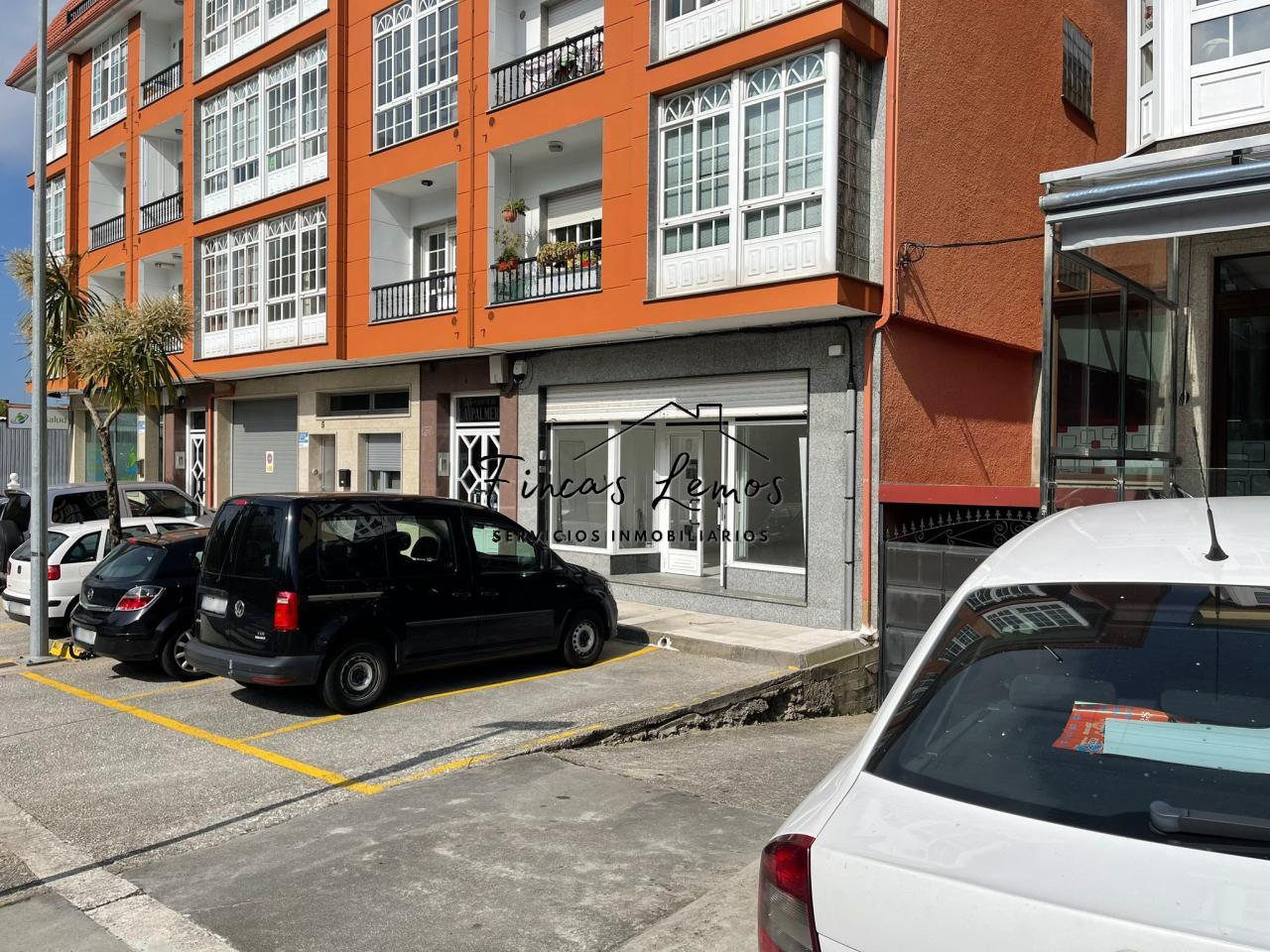 Local Comercial de 122 m2 en Vimianzo