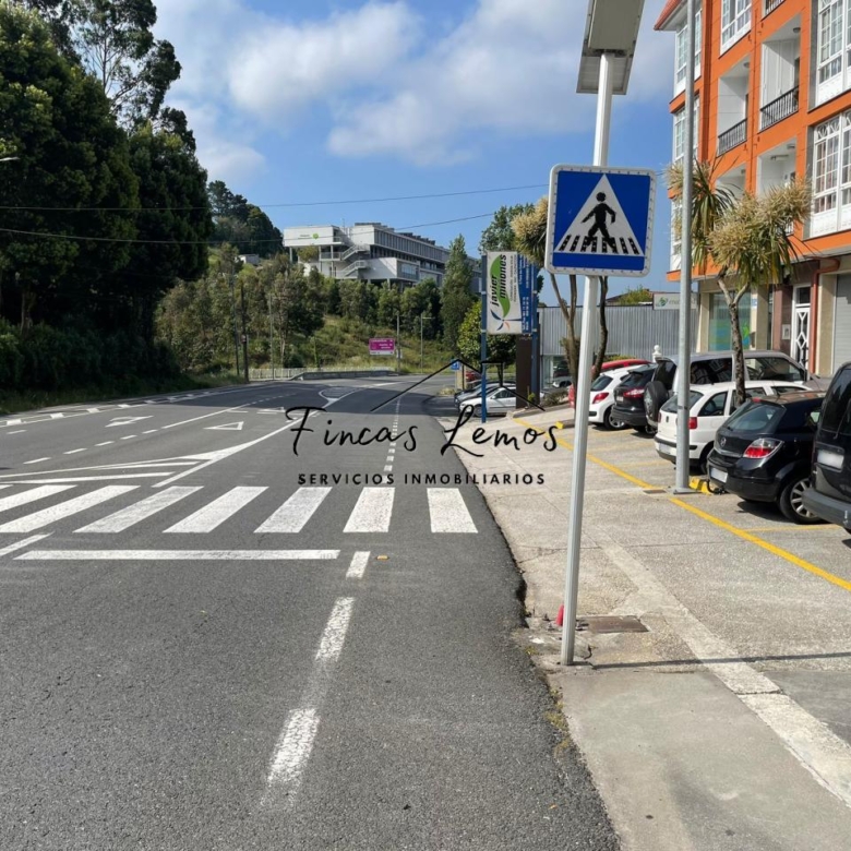 Local Comercial de 122 m2 en Vimianzo