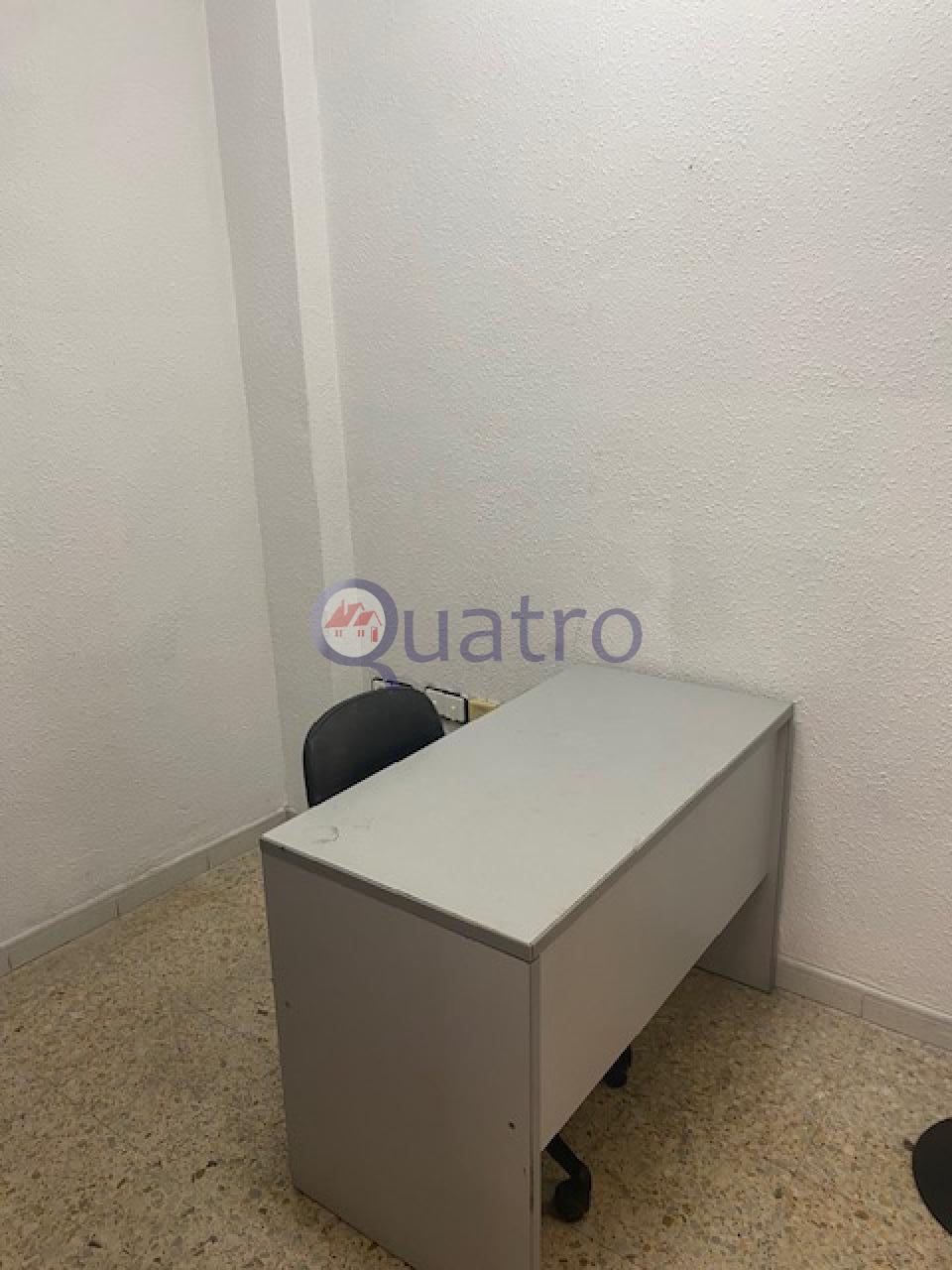168502809403300023713_168502782011 Se alquila local comercial al lado de la Plaza Mayor