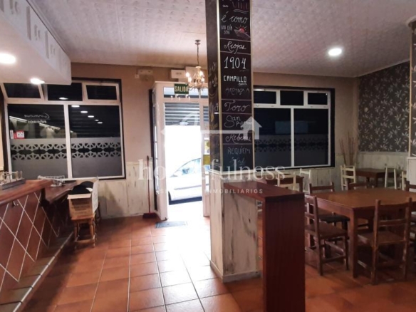 LOCAL COMERCIAL EN PIÑEIROS