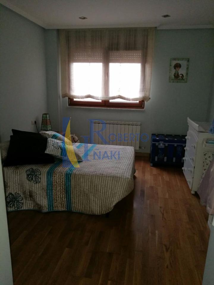 168615378429500139306_166914995079 VENTA PISO SEMINUEVO. ALGUNOS MUEBLES