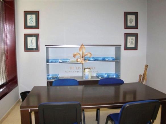 Fantástico local en venta en O Porriño