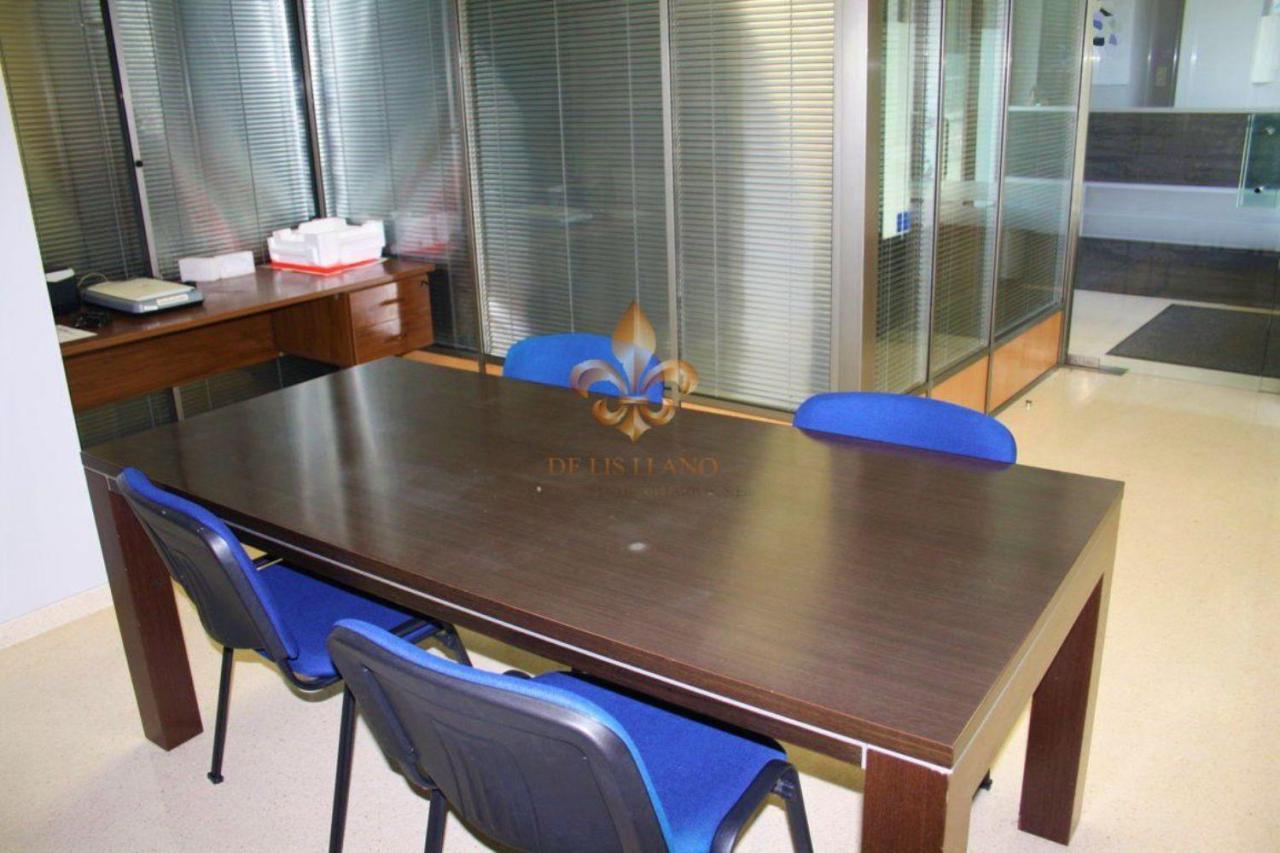 Fantástico local en venta en O Porriño