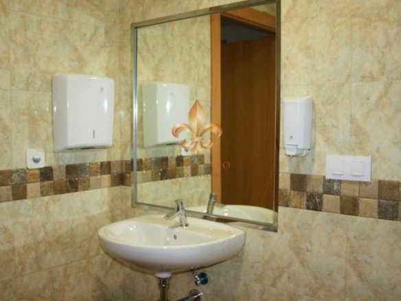 Fantástico local en venta en O Porriño