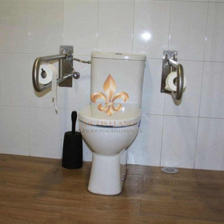 Fantástico local en venta en O Porriño