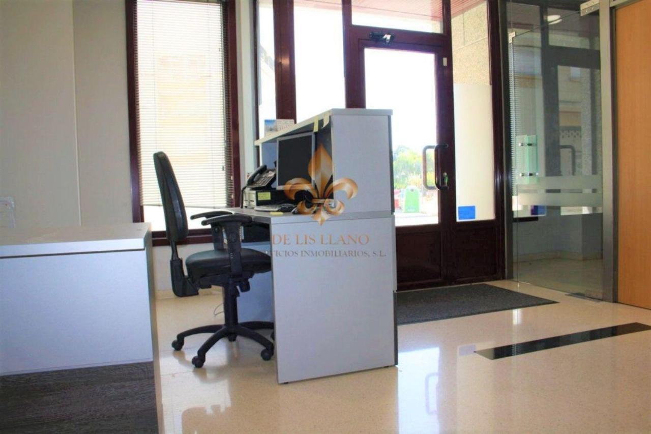 Fantástico local en venta en O Porriño