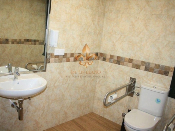 Fantástico local en venta en O Porriño