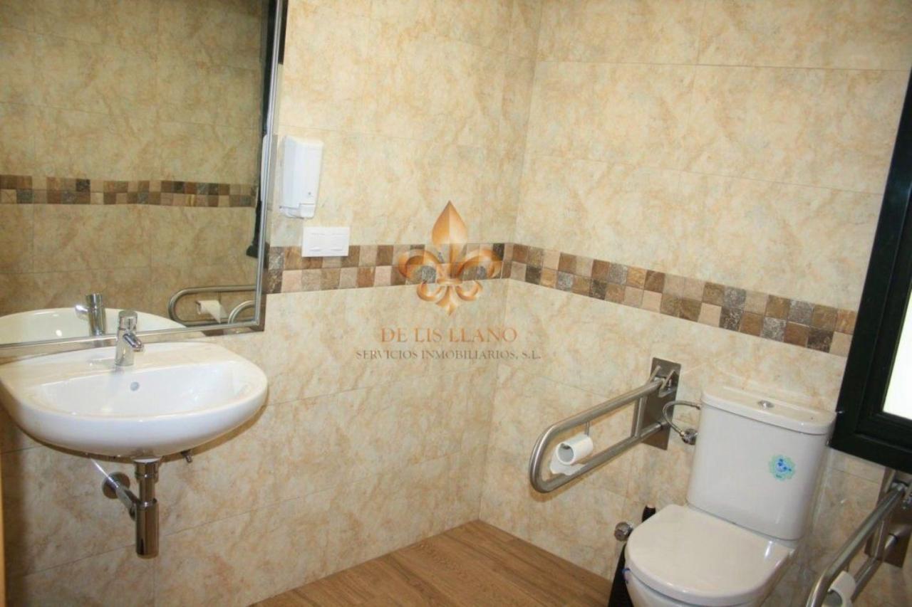 Fantástico local en venta en O Porriño