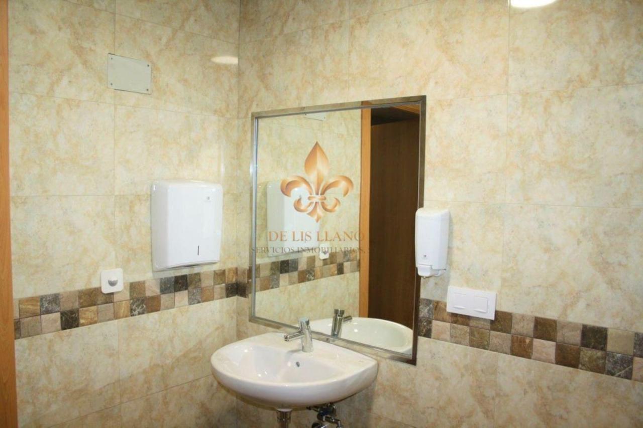 Fantástico local en venta en O Porriño