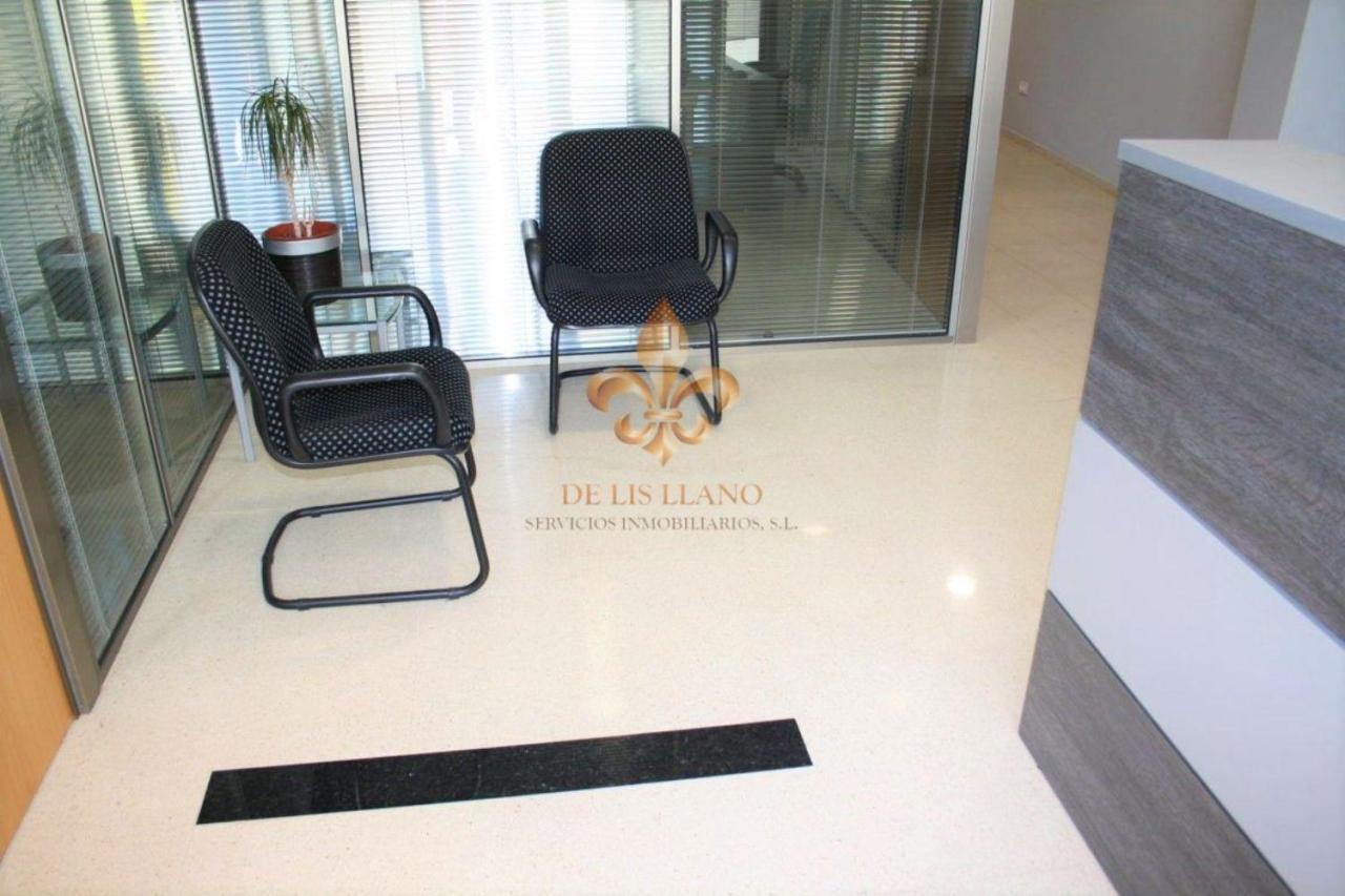 Fantástico local en venta en O Porriño