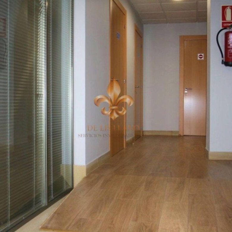 Fantástico local en venta en O Porriño