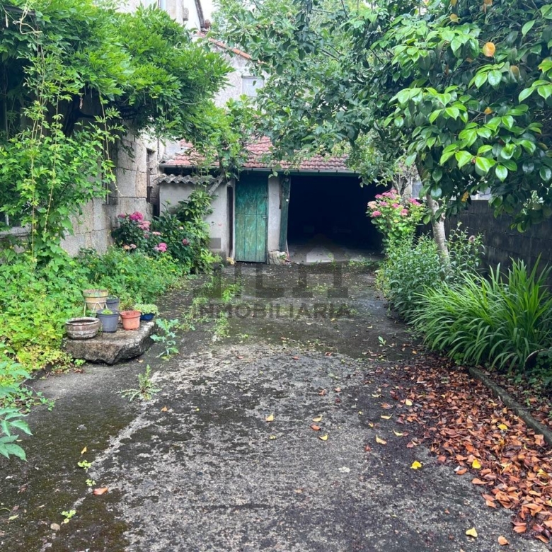 VENTA CASA EN O CARBALLIÑO