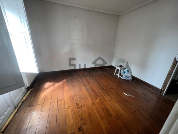 VENTA CASA EN O CARBALLIÑO