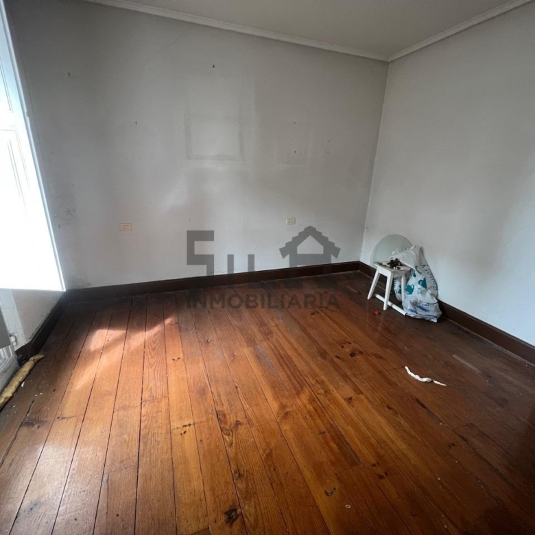 VENTA CASA EN O CARBALLIÑO