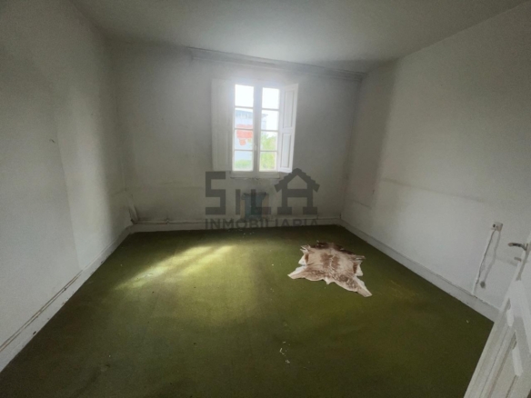 VENTA CASA EN O CARBALLIÑO