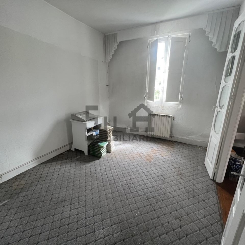 VENTA CASA EN O CARBALLIÑO