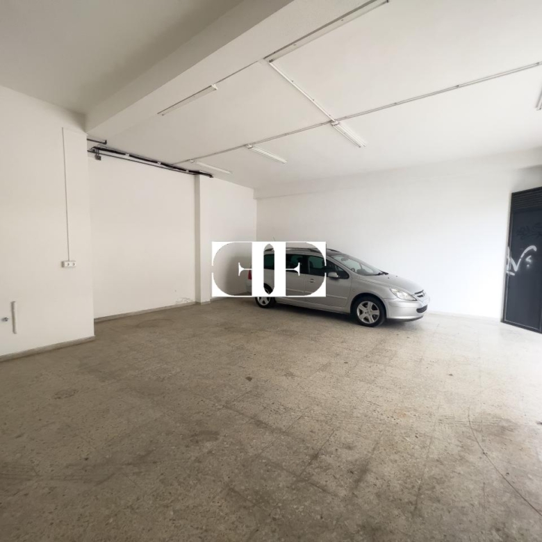 Local comercial en Vigo: Ideal para Oficinas con Garaje Espacioso
