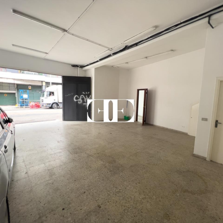 Local comercial en Vigo: Ideal para Oficinas con Garaje Espacioso