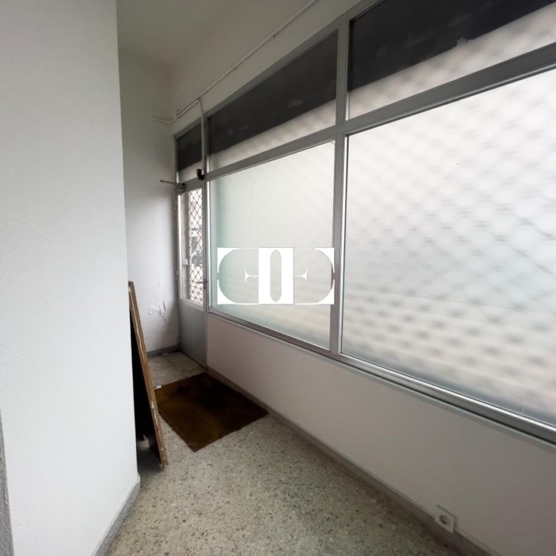 Local comercial en Vigo: Ideal para Oficinas con Garaje Espacioso