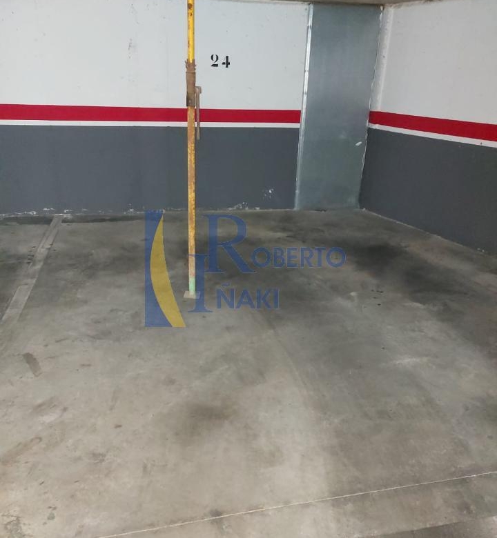 Plaza para coche en Valencia de Don Juan