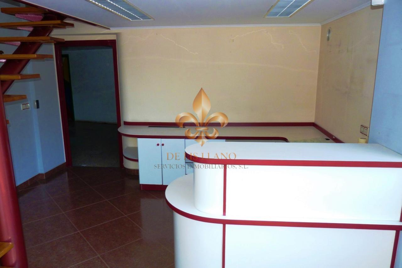 168814186844600023894_168814159909 Local en venta en Pi y Margall – Camelias, Vigo